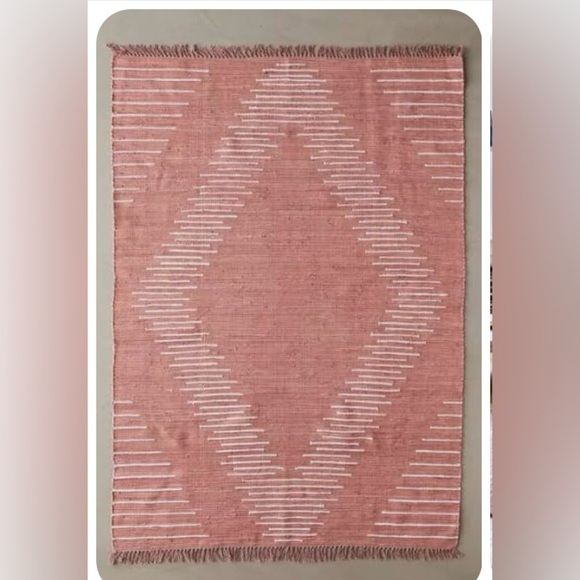 Urban Outfitters Wyatt Woven Rug  Size 5 x 7 NWT - Picture 2 of 7